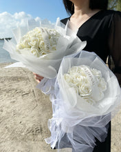 Load image into Gallery viewer, Classical White Everlasting Soap Flower Bouquet To You