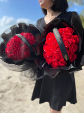 Load image into Gallery viewer, Classical Red Everlasting Soap Flower Bouquet To You