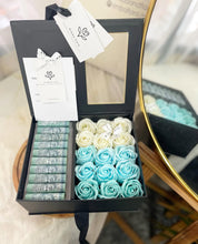 Load image into Gallery viewer, Everlasting Soap Flowers Box (Cash RM 50 x 10pcs Giftbox With Bluish Tone)