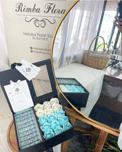 Load image into Gallery viewer, Everlasting Soap Flowers Box (Cash RM 50 x 10pcs Giftbox With Bluish Tone)