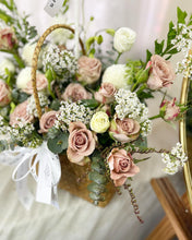 Load image into Gallery viewer, Flower Basket Garden Style To You (Premium & Seasonal Flowers Series)