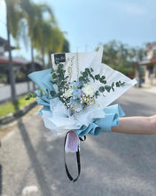 Load image into Gallery viewer, Prestige Wrap Bouquet To You ( LadyPink Carnation Design)