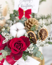 Load image into Gallery viewer, Christmas Flower Arrangement To You