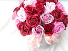 Load image into Gallery viewer, Premium Everlasting Soap Flower Box To You 33 Roses