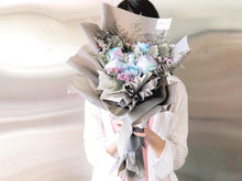 Load image into Gallery viewer, Signature Bouquet Blue To You