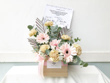 Load image into Gallery viewer, Flower Box To You (Daisy, Cappuccino Carnation & Fillers)