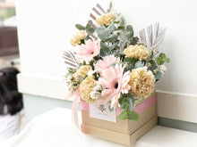 Load image into Gallery viewer, Flower Box To You (Daisy, Cappuccino Carnation & Fillers)