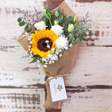 Load image into Gallery viewer, Signature Bouquet To You@Sunflower Design