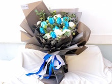 Load image into Gallery viewer, Prestige XL Bouquet To You (Tulip, Eustoma, Assorted Fillers and Green)