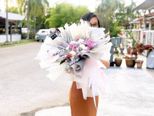 Load image into Gallery viewer, Prestige XL Bouquet To You (Garden Roses, Roses, Ping Ping, Anthurium, Pampas, Monstera, Palm & Assorted Dried Flowers)