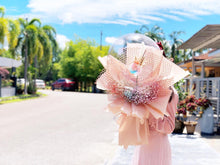 Load image into Gallery viewer, Ballon Wrap Bouquet To You (Multi-Colors Roses & Assorted Dried Flowers)