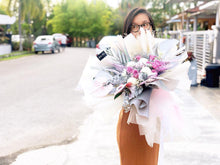 Load image into Gallery viewer, Prestige XL Bouquet To You (Garden Roses, Roses, Ping Ping, Anthurium, Pampas, Monstera, Palm & Assorted Dried Flowers)