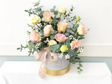 Load image into Gallery viewer, Flower Box To You (Eustoma, Eucalyptus, Statice, Casphia)