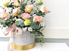 Load image into Gallery viewer, Flower Box To You (Eustoma, Eucalyptus, Statice, Casphia)