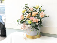 Load image into Gallery viewer, Flower Box To You (Eustoma, Eucalyptus, Statice, Casphia)