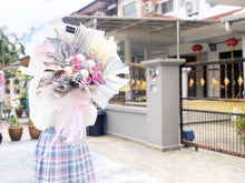 Load image into Gallery viewer, Prestige XL Bouquet To You (Garden Roses, Roses, Ping Ping, Anthurium, Pampas, Monstera, Palm & Assorted Dried Flowers)