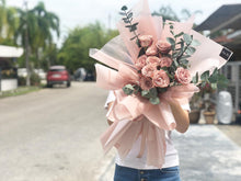 Load image into Gallery viewer, Prestige Bouquet To You (Cappuccino Roses & Eucalyptus)