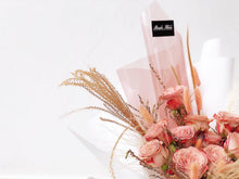 Load image into Gallery viewer, Prestige Bouquet To You (Cappuccino Roses & Dried Flowers Series)