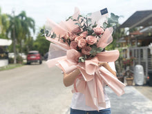 Load image into Gallery viewer, Prestige Bouquet To You (Cappuccino Roses & Eucalyptus)