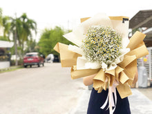 Load image into Gallery viewer, Prestige XL Bouquet To You (Chamomile & Baby Breath)