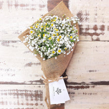 Load image into Gallery viewer, Premium Signature Bouquet To You : Chamomile &amp; Baby Breath
