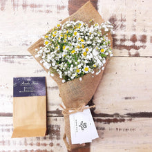 Load image into Gallery viewer, Premium Signature Bouquet To You : Chamomile & Baby Breath