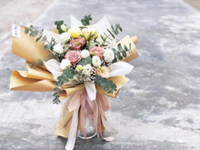 Load image into Gallery viewer, Prestige Wrap Roses To You (Kraft Wrap Soft Earth Colours Design)