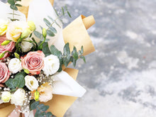 Load image into Gallery viewer, Prestige Wrap Roses To You (Kraft Wrap Soft Earth Colours Design)