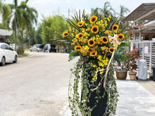 Load image into Gallery viewer, Condolences Flower Stand To You (Sunflower, Spray Pom Pom, Dancing Lady, Carnation Leaves, Chicken Tail, Ivy Leaf)