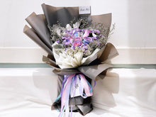 Load image into Gallery viewer, Prestige Bouquet To You (Cinderella Roses Silver Leaf Design)