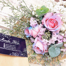 Load image into Gallery viewer, Premium Signature Bouquet To You (Cinderella Roses Eucalyptus Design)