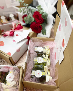 Valentines Gift Box To You (Chocolates Series Collection)