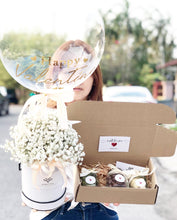 Load image into Gallery viewer, Hat Box Gypsophila To You Exclusive Design Balloon