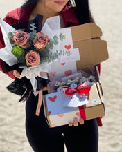 Load image into Gallery viewer, Prestige Bouquet To You - Kenya Cappucino  Guni Black Design