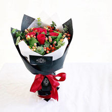 Load image into Gallery viewer, Prestige Wrap Bouquet (Roses, Berry, Pandanus, Eucalyptus)