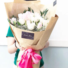 Load image into Gallery viewer, Prestige Bouquet To You Snack Wrap Bouquet (Tulip, Baby Breathe, Parvifolia)