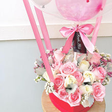 Load image into Gallery viewer, Hot Air Ballon To You Hot Air Baloon To You ( 24 Pink Roses Silver Leaf Design)