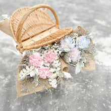 Load image into Gallery viewer, Signature Bouquet To You (Carnation Lady Pink Silver Leaf Design)