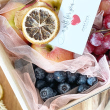 Load image into Gallery viewer, Fruity Gift Box To You ( Red Apples, Red Grapes, Blueberry, Strawberry)