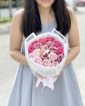Load image into Gallery viewer, Everlasting Soap Flower Bouquet To You -18 Ombre Pink