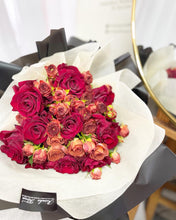 Load image into Gallery viewer, Valentines Prestige  Style Wrap Bouquet To You -XL 10 Kenya Roses Mix Spray Roses
