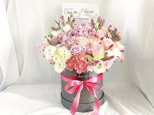 Load image into Gallery viewer, Premium Flower Box To You (Specially curated for you)