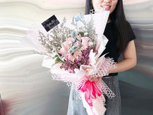 Load image into Gallery viewer, Prestige Wrap Roses To You (9 Pink Roses Pink Wrap)