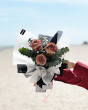 Load image into Gallery viewer, Prestige Bouquet To You - Kenya Cappucino  Guni Black Design