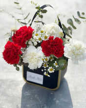 Load image into Gallery viewer, Signature Handy Stylish To You (Deep Red Carnation Design)