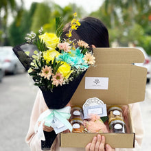 Load image into Gallery viewer, Ria Raya Abundance Flower Bouquet To You