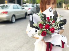 Load image into Gallery viewer, Exclusive LV Wrap Flower Bouquet To You