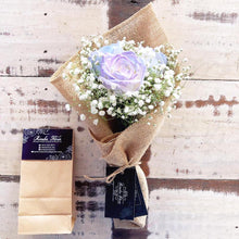 Load image into Gallery viewer, Signature Bouquet To You (Roses Blue White Baby Breath Design)