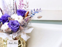 Load image into Gallery viewer, Preserved Flowers Vase To You (3 Roses Design Purple)