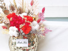 Load image into Gallery viewer, Preserved Flowers Vase To You (3 Roses + Hydrangea Design Red Gold)